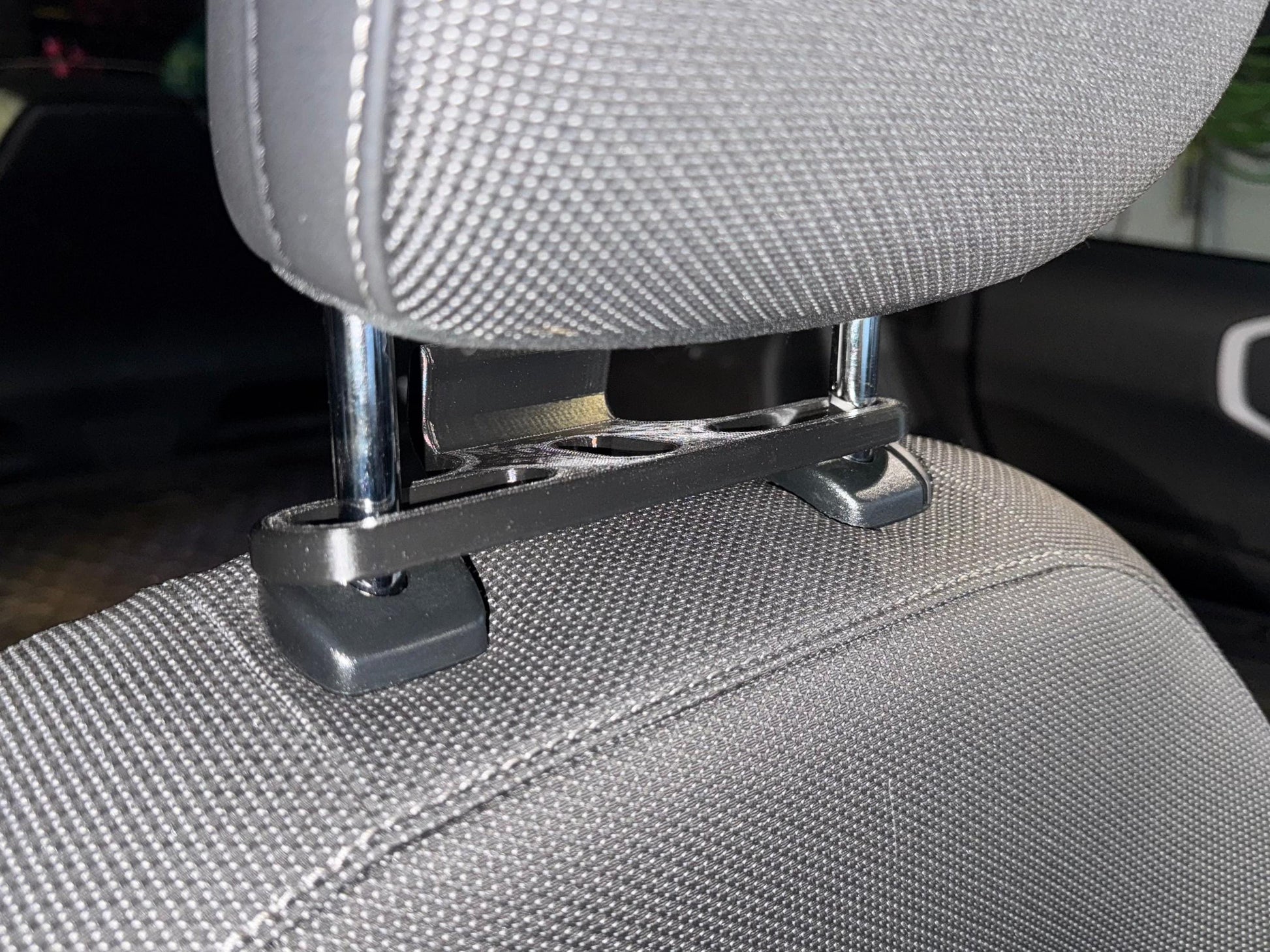Headrest hook